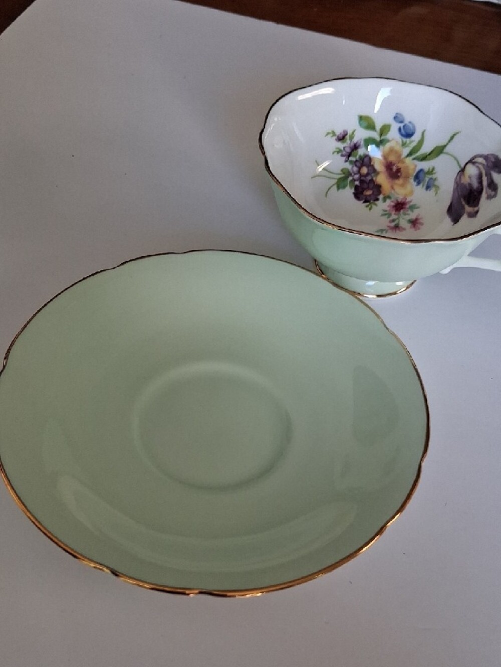 PARAGON Mint Green Floral Bone China Teacup and Saucer with Gold Trim - Picture 2 of 4